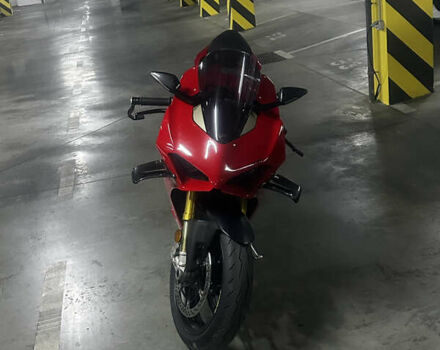 Красный Дукати Panigale V4S, объемом двигателя 1.1 л и пробегом 26 тыс. км за 26000 $, фото 5 на Automoto.ua