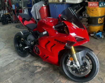 Красный Дукати Panigale V4S, объемом двигателя 1.1 л и пробегом 26 тыс. км за 26000 $, фото 21 на Automoto.ua