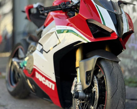 Дукати Panigale V4Speciale, объемом двигателя 0 л и пробегом 1 тыс. км за 43000 $, фото 1 на Automoto.ua