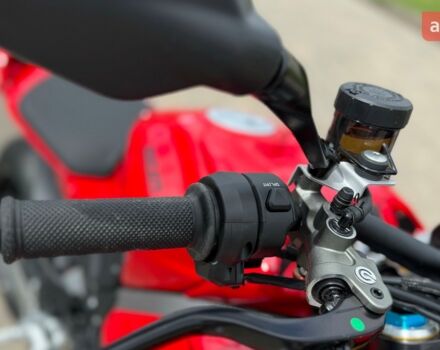 Дукаті Streetfighter 1103, об'ємом двигуна 1.1 л та пробігом 0 тис. км за 34189 $, фото 13 на Automoto.ua