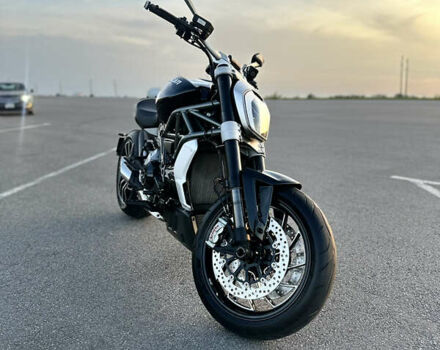 Дукати XDiavel S Glossy , объемом двигателя 1.2 л и пробегом 9 тыс. км за 19200 $, фото 4 на Automoto.ua