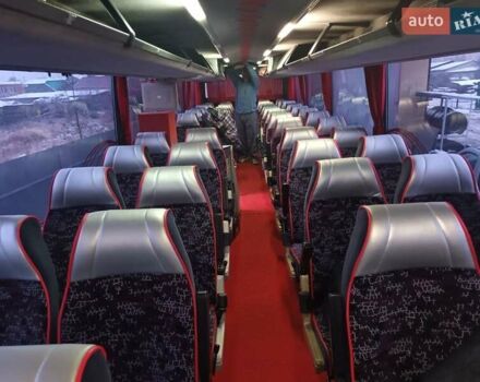 Красный ЕОС 180, объемом двигателя 12 л и пробегом 8 тыс. км за 16500 $, фото 4 на Automoto.ua