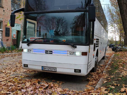 Белый ЕОС 200, объемом двигателя 11.96 л и пробегом 500 тыс. км за 18800 $, фото 1 на Automoto.ua