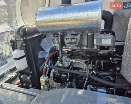Червоний Еверан  2500F, об'ємом двигуна 3 л та пробігом 0 тис. км за 36000 $, фото 4 на Automoto.ua