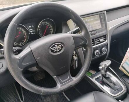 Белый ФАВ Besturn B30, объемом двигателя 1.6 л и пробегом 108 тыс. км за 7600 $, фото 5 на Automoto.ua