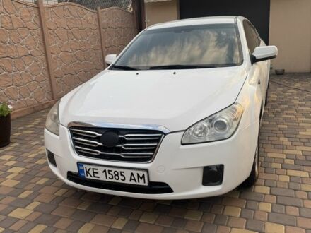 ФАВ Besturn B50 2013 в Днепре (Днепропетровске) на Automoto.ua Белый ФАВ Besturn B50, объемом двигателя 1.6 л и пробегом 137 тыс. км за 4300 $, фото 1 на Automoto.ua