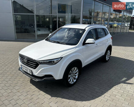 Белый ФАВ Besturn X40, объемом двигателя 1.6 л и пробегом 119 тыс. км за 8000 $, фото 2 на Automoto.ua