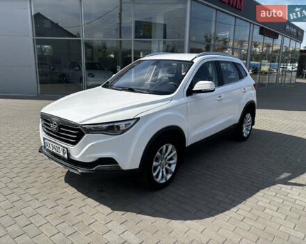 Белый ФАВ Besturn X40, объемом двигателя 1.6 л и пробегом 119 тыс. км за 8000 $, фото 3 на Automoto.ua