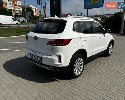 Белый ФАВ Besturn X40, объемом двигателя 1.6 л и пробегом 119 тыс. км за 8000 $, фото 12 на Automoto.ua