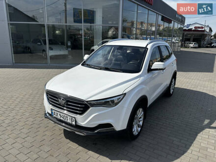 ФАВ Besturn X40 2020 в Полтаве на Automoto.ua Белый ФАВ Besturn X40, объемом двигателя 1.6 л и пробегом 119 тыс. км за 8000 $, фото 1 на Automoto.ua