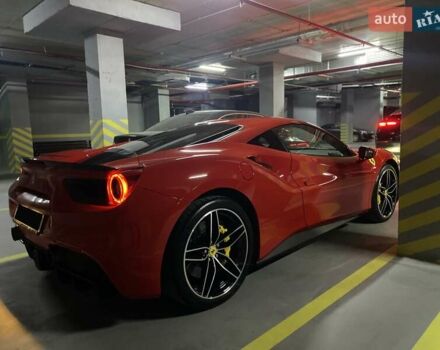 Красный Феррари 488 GTB, объемом двигателя 3.9 л и пробегом 27 тыс. км за 219900 $, фото 4 на Automoto.ua