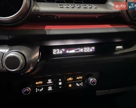 Красный Феррари 812 Superfast, объемом двигателя 6.5 л и пробегом 13 тыс. км за 449900 $, фото 109 на Automoto.ua