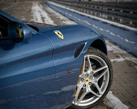 Синий Феррари California T, объемом двигателя 3.9 л и пробегом 25 тыс. км за 159999 $, фото 5 на Automoto.ua