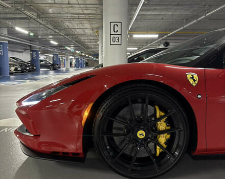 Красный Феррари F8, объемом двигателя 3.9 л и пробегом 7 тыс. км за 299999 $, фото 7 на Automoto.ua