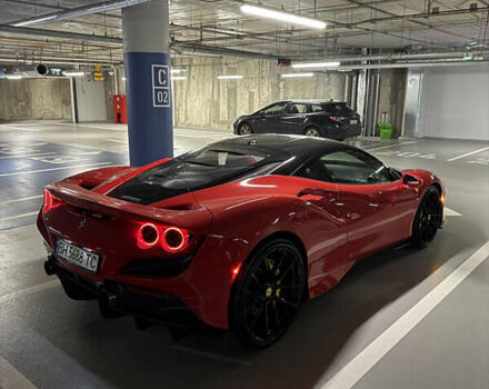 Красный Феррари F8, объемом двигателя 3.9 л и пробегом 7 тыс. км за 299999 $, фото 1 на Automoto.ua