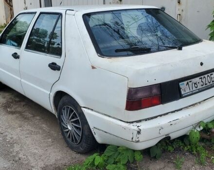 Белый Фиат 124, объемом двигателя 2 л и пробегом 300 тыс. км за 350 $, фото 2 на Automoto.ua