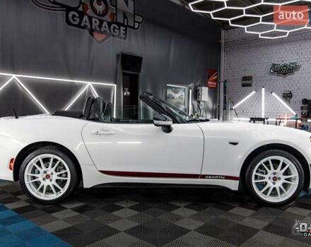 Білий Фіат 124, об'ємом двигуна 1.37 л та пробігом 38 тис. км за 19000 $, фото 6 на Automoto.ua