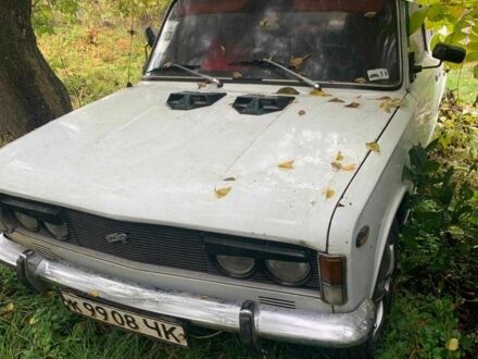 Фиат 124 1974 в Каневе на Automoto.ua Белый Фиат 124, объемом двигателя 0 л и пробегом 900 тыс. км за 1000 $, фото 1 на Automoto.ua