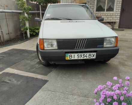 Белый Фиат 126, объемом двигателя 1.1 л и пробегом 33 тыс. км за 592 $, фото 2 на Automoto.ua