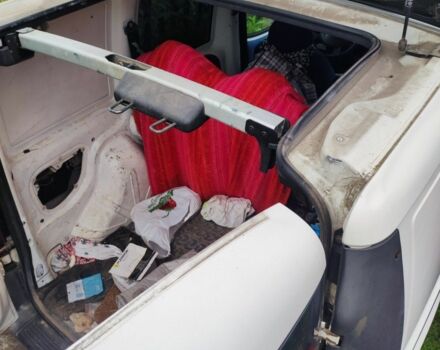 Білий Фіат 127, об'ємом двигуна 1.6 л та пробігом 250 тис. км за 3200 $, фото 7 на Automoto.ua