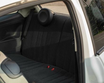 Белый Фиат 500, объемом двигателя 1.2 л и пробегом 145 тыс. км за 7190 $, фото 15 на Automoto.ua