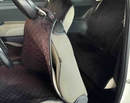 Белый Фиат 500, объемом двигателя 1.4 л и пробегом 100 тыс. км за 6940 $, фото 15 на Automoto.ua