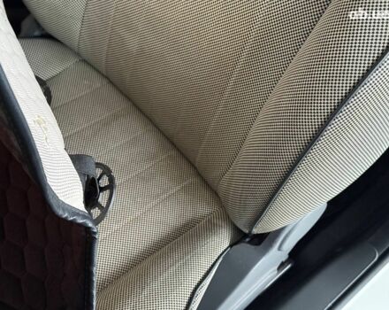 Белый Фиат 500, объемом двигателя 1.4 л и пробегом 100 тыс. км за 6790 $, фото 9 на Automoto.ua