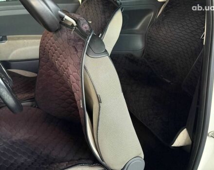 Белый Фиат 500, объемом двигателя 1.4 л и пробегом 100 тыс. км за 6790 $, фото 15 на Automoto.ua