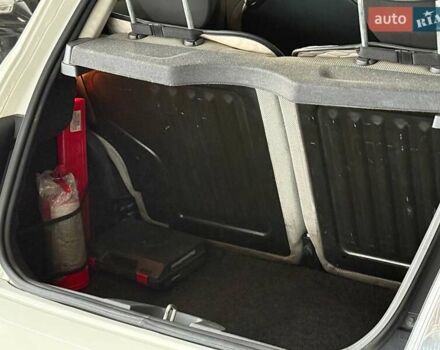 Белый Фиат 500, объемом двигателя 1.4 л и пробегом 100 тыс. км за 6940 $, фото 11 на Automoto.ua