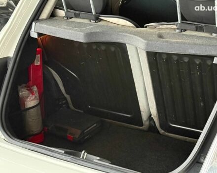 Белый Фиат 500, объемом двигателя 1.4 л и пробегом 100 тыс. км за 6790 $, фото 11 на Automoto.ua