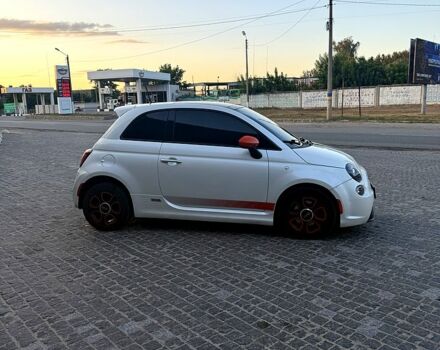 Белый Фиат 500, объемом двигателя 0 л и пробегом 124 тыс. км за 5999 $, фото 1 на Automoto.ua