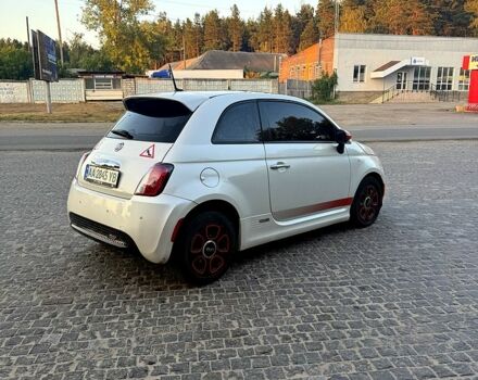Белый Фиат 500, объемом двигателя 0 л и пробегом 124 тыс. км за 5999 $, фото 3 на Automoto.ua