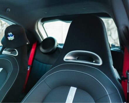 Белый Фиат 500, объемом двигателя 1.4 л и пробегом 160 тыс. км за 7000 $, фото 5 на Automoto.ua