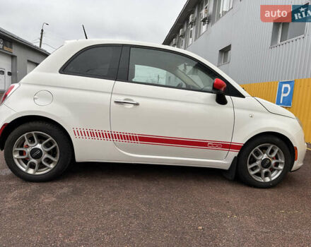 Белый Фиат 500, объемом двигателя 1.37 л и пробегом 141 тыс. км за 7000 $, фото 5 на Automoto.ua