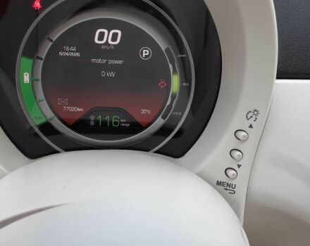 Білий Фіат 500, об'ємом двигуна 0 л та пробігом 72 тис. км за 5496 $, фото 21 на Automoto.ua