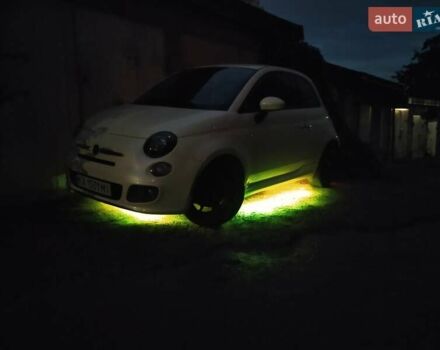Білий Фіат 500, об'ємом двигуна 1.37 л та пробігом 71 тис. км за 10500 $, фото 13 на Automoto.ua