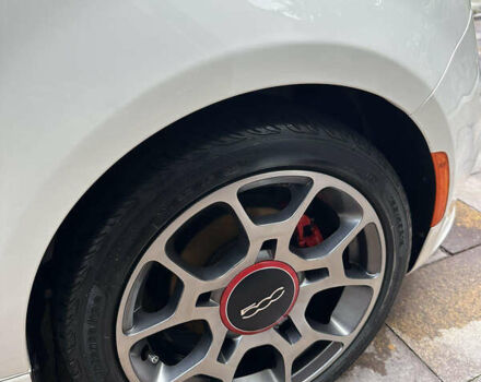 Білий Фіат 500, об'ємом двигуна 1.4 л та пробігом 79 тис. км за 10500 $, фото 13 на Automoto.ua