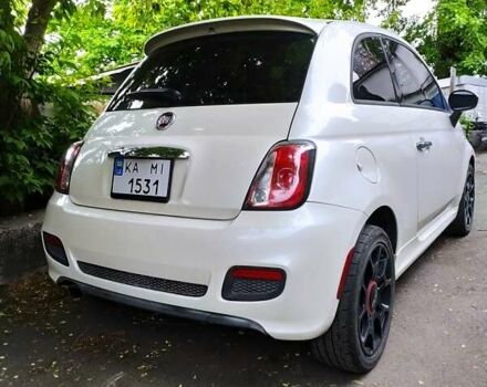 Білий Фіат 500, об'ємом двигуна 1.37 л та пробігом 71 тис. км за 10500 $, фото 4 на Automoto.ua