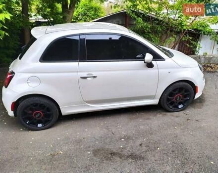 Білий Фіат 500, об'ємом двигуна 1.37 л та пробігом 71 тис. км за 10500 $, фото 1 на Automoto.ua