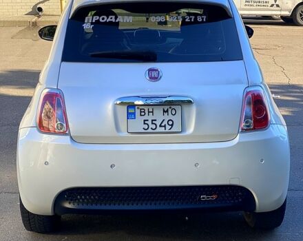 Белый Фиат 500, объемом двигателя 0 л и пробегом 121 тыс. км за 7950 $, фото 1 на Automoto.ua