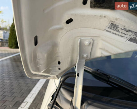 Белый Фиат 500, объемом двигателя 1.37 л и пробегом 107 тыс. км за 9200 $, фото 21 на Automoto.ua