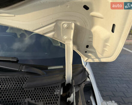 Белый Фиат 500, объемом двигателя 1.37 л и пробегом 107 тыс. км за 9200 $, фото 22 на Automoto.ua