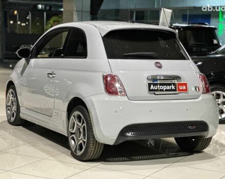Білий Фіат 500, об'ємом двигуна 0 л та пробігом 80 тис. км за 9440 $, фото 6 на Automoto.ua