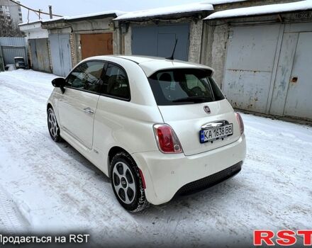 Белый Фиат 500, объемом двигателя 0 л и пробегом 44 тыс. км за 8750 $, фото 3 на Automoto.ua