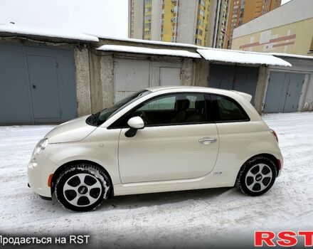 Белый Фиат 500, объемом двигателя 0 л и пробегом 44 тыс. км за 8750 $, фото 1 на Automoto.ua