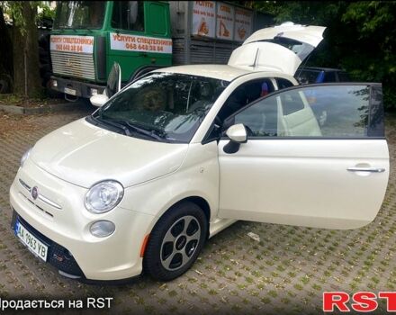 Белый Фиат 500, объемом двигателя 0 л и пробегом 44 тыс. км за 8750 $, фото 6 на Automoto.ua