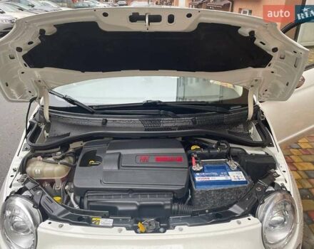 Белый Фиат 500, объемом двигателя 1.4 л и пробегом 48 тыс. км за 11500 $, фото 24 на Automoto.ua