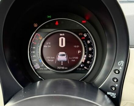 Белый Фиат 500, объемом двигателя 1.37 л и пробегом 71 тыс. км за 8000 $, фото 23 на Automoto.ua