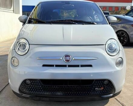 Белый Фиат 500, объемом двигателя 0 л и пробегом 58 тыс. км за 3900 $, фото 1 на Automoto.ua