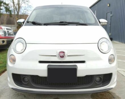 Белый Фиат 500, объемом двигателя 1.4 л и пробегом 37 тыс. км за 7000 $, фото 1 на Automoto.ua